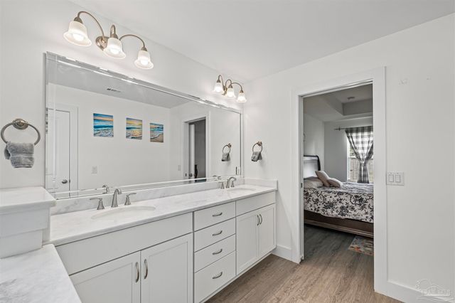 5623 Dunridge Dr, Pace, FL 32571