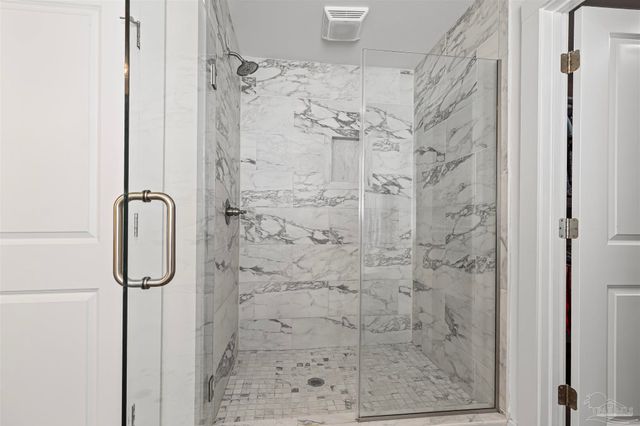 5623 Dunridge Dr, Pace, FL 32571