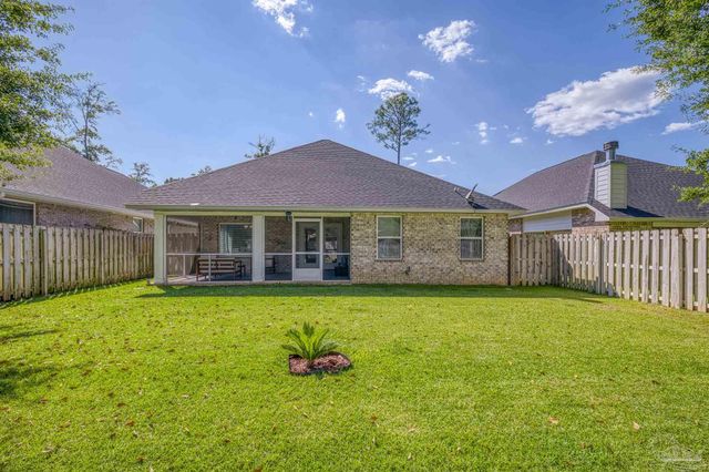 5623 Dunridge Dr, Pace, FL 32571