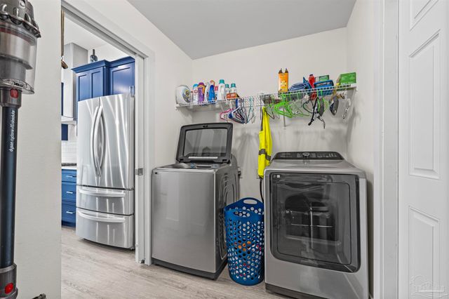 5623 Dunridge Dr, Pace, FL 32571