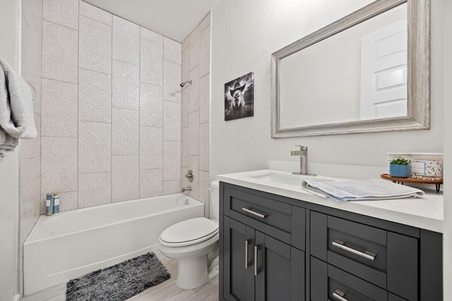 2800 Douglas CV, Lago Vista, TX 78645