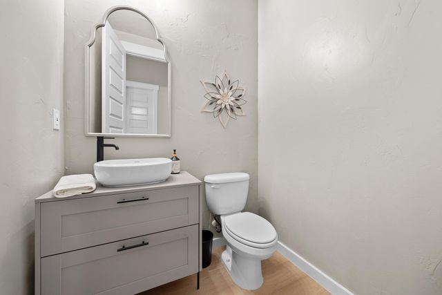 2800 Douglas CV, Lago Vista, TX 78645