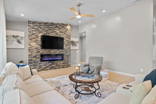 2800 Douglas CV, Lago Vista, TX 78645