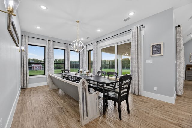 985 Vest Lane, Pilot Point, TX 76258