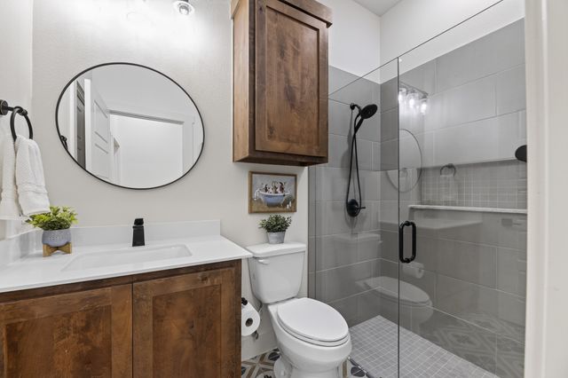 985 Vest Lane, Pilot Point, TX 76258