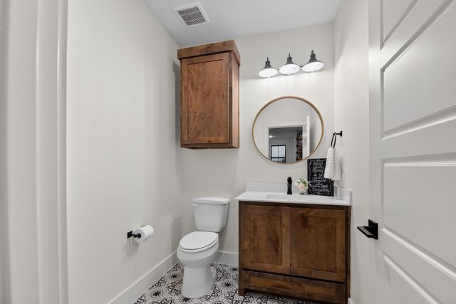 985 Vest Lane, Pilot Point, TX 76258