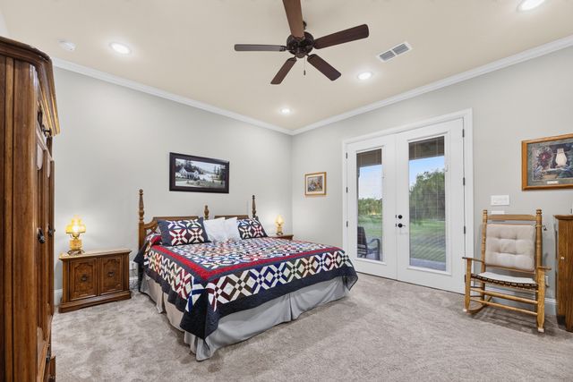 985 Vest Lane, Pilot Point, TX 76258