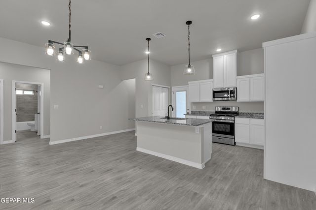 624 Hesse Drive, Socorro, TX 79927