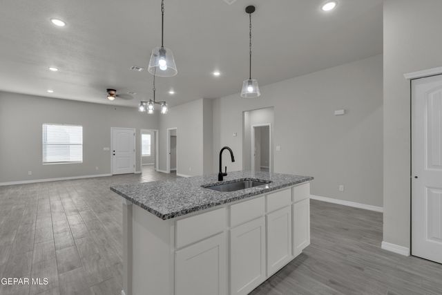 624 Hesse Drive, Socorro, TX 79927