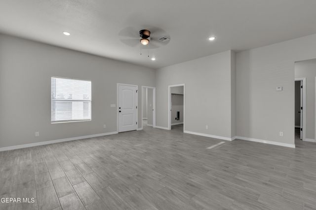 624 Hesse Drive, Socorro, TX 79927