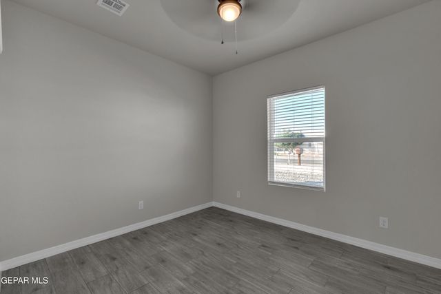624 Hesse Drive, Socorro, TX 79927