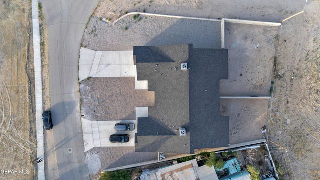 624 Hesse Drive, Socorro, TX 79927