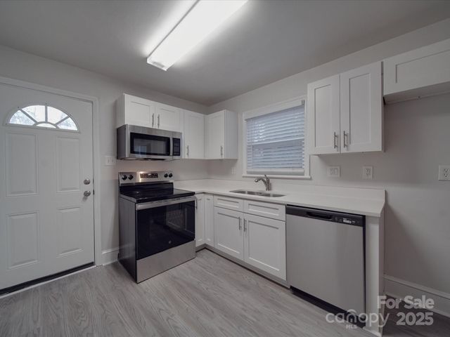 2996 Shady Lane, Charlotte, NC 28208