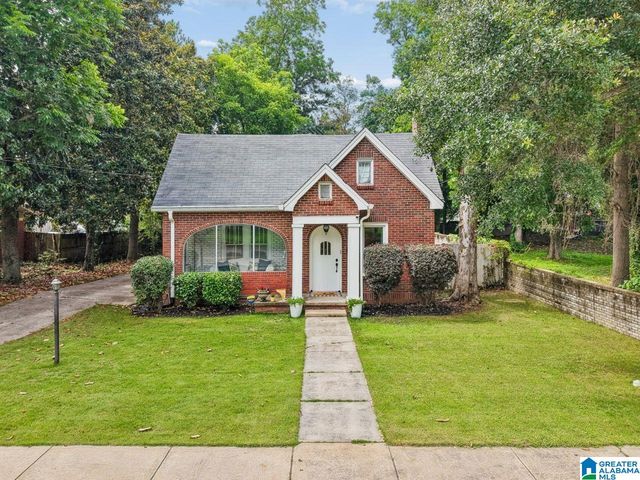 404 2ND AVENUE S, Clanton, AL 35045