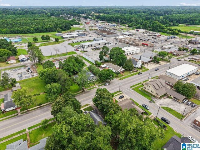 404 2ND AVENUE S, Clanton, AL 35045