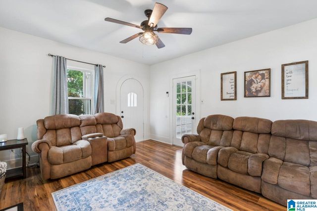 404 2ND AVENUE S, Clanton, AL 35045