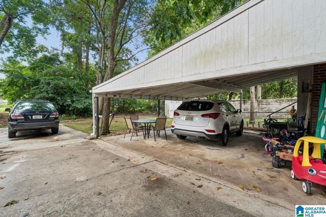 404 2ND AVENUE S, Clanton, AL 35045