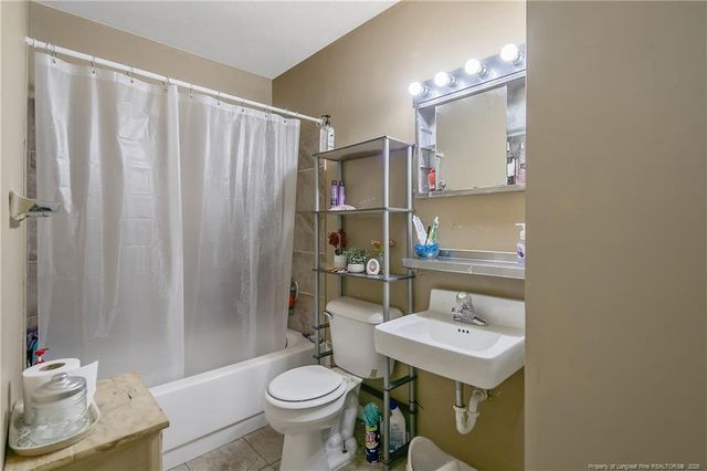 671 Newport Road, Fayetteville, NC 28314