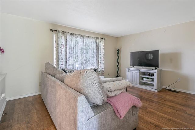 671 Newport Road, Fayetteville, NC 28314