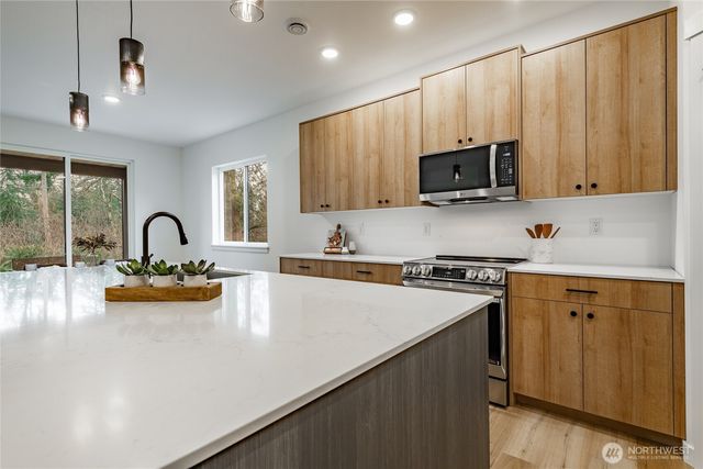 3010 Cedar View Way, Blaine, WA 98230