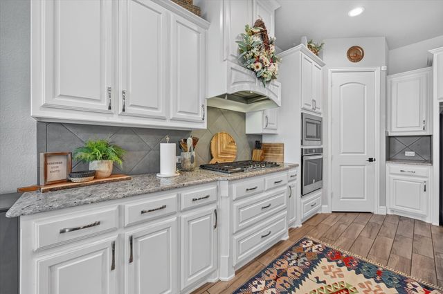15040 Belclaire Avenue, Aledo, TX 76008