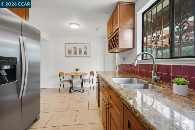 8314 8314 New York Dr, Stockton, CA 95210