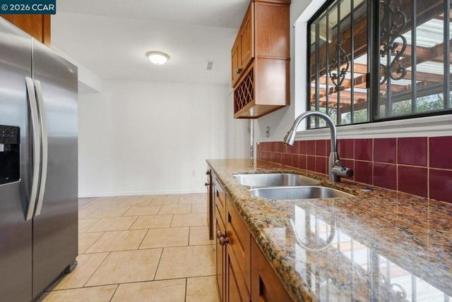 8314 8314 New York Dr, Stockton, CA 95210