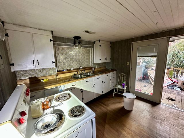 916 Leonard Drive, Johns Island, SC 29455