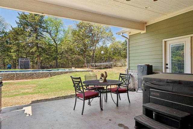 9951 S Coltrane Road, Guthrie, OK 73044
