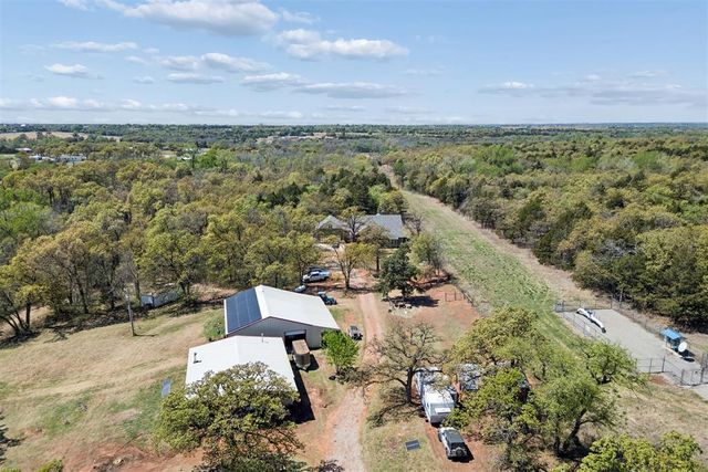 9951 S Coltrane Road, Guthrie, OK 73044