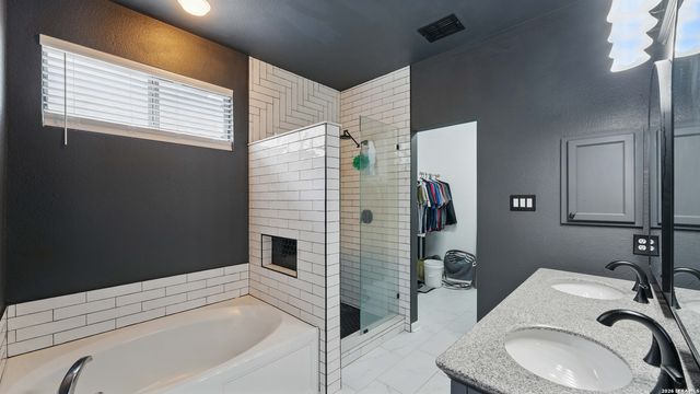 314 cascades, Cibolo, TX 78108