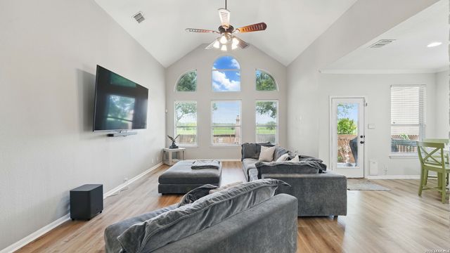 314 cascades, Cibolo, TX 78108