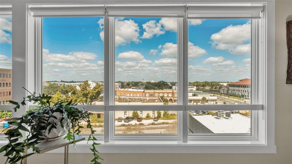 Image 20 of property listing at 125 N KENTUCKY AVENUE 505, Lakeland, FL 33801