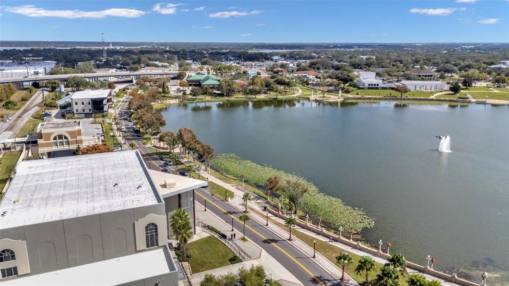 Image 38 of property listing at 125 N KENTUCKY AVENUE 505, Lakeland, FL 33801