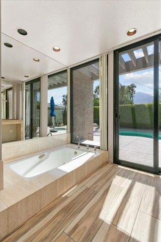 2995 Sundance Circle E, Palm Springs, CA 92262