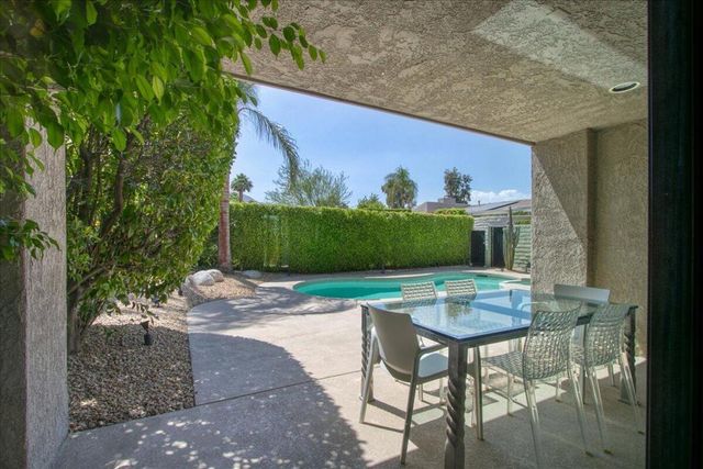 2995 Sundance Circle E, Palm Springs, CA 92262