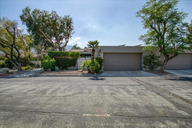 2995 Sundance Circle E, Palm Springs, CA 92262