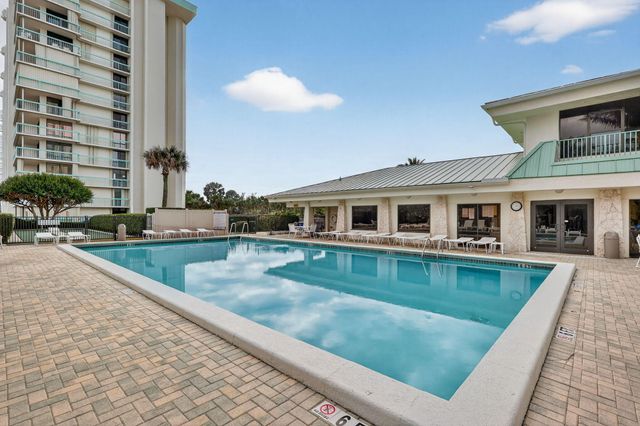 9940 S Ocean Drive 202, Jensen Beach, FL 34957