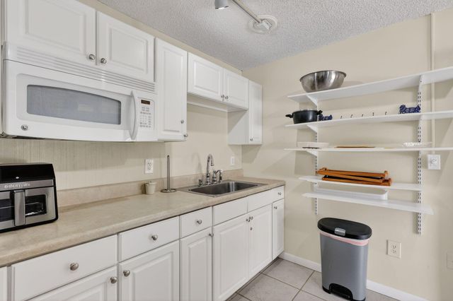 9940 S Ocean Drive 202, Jensen Beach, FL 34957