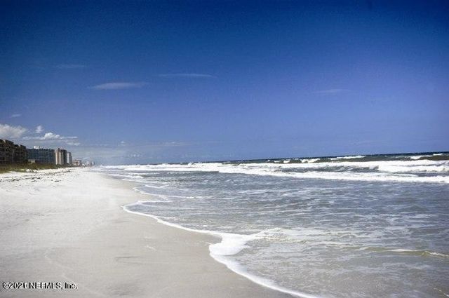 108 LAGUNA VILLA Boulevard D25, Jacksonville Beach, FL 32250