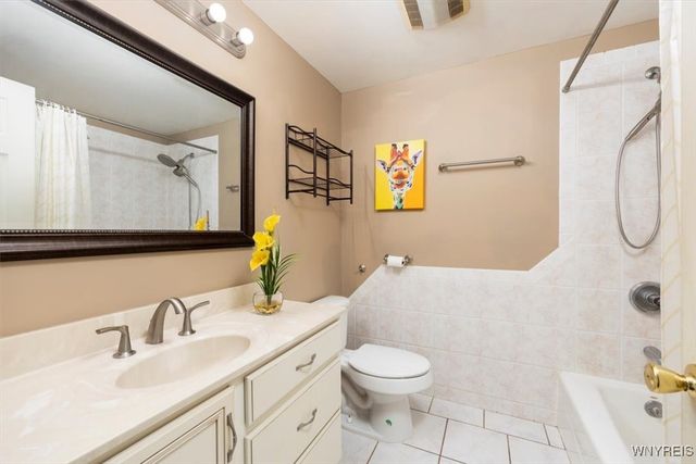 39 Greengage Circle, Amherst, NY 14051