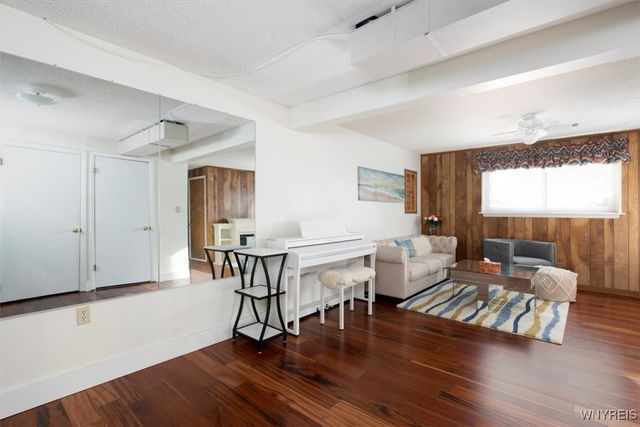 39 Greengage Circle, Amherst, NY 14051