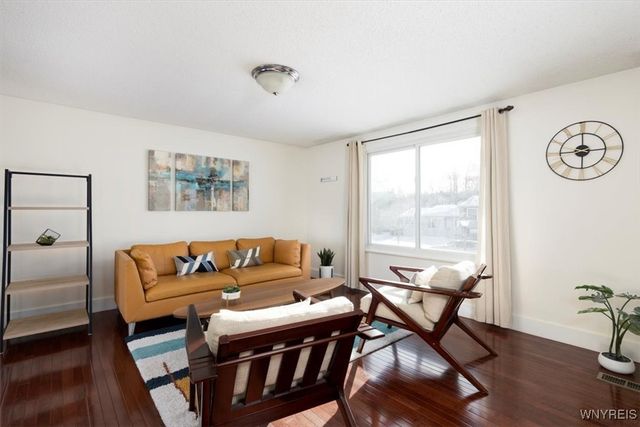 39 Greengage Circle, Amherst, NY 14051