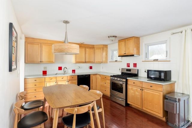 39 Greengage Circle, Amherst, NY 14051