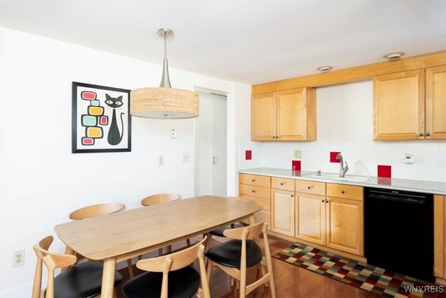 39 Greengage Circle, Amherst, NY 14051