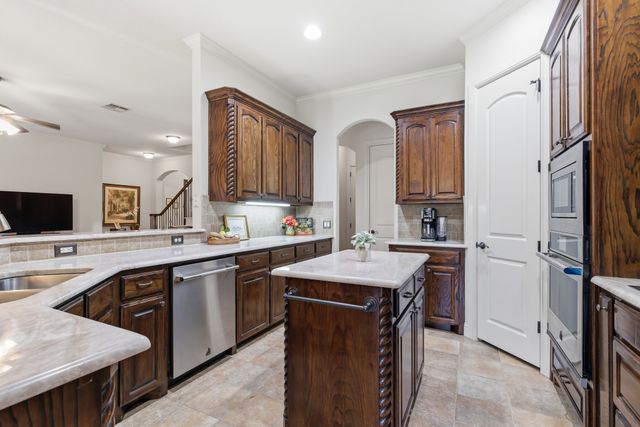 7013 Cherrybark Lane, North Richland Hills, TX 76182
