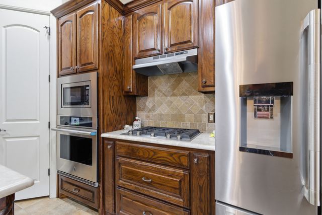 7013 Cherrybark Lane, North Richland Hills, TX 76182