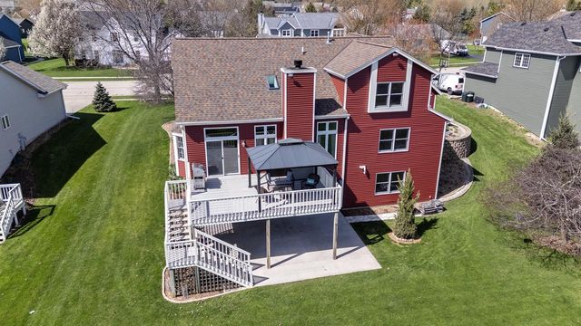 861 Summer Creek ROAD, Oconomowoc, WI 53066