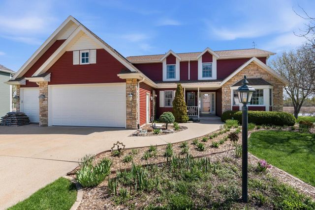 861 Summer Creek ROAD, Oconomowoc, WI 53066