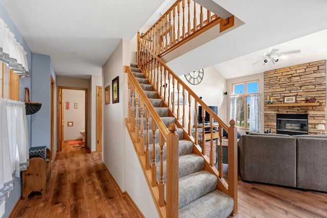 861 Summer Creek ROAD, Oconomowoc, WI 53066